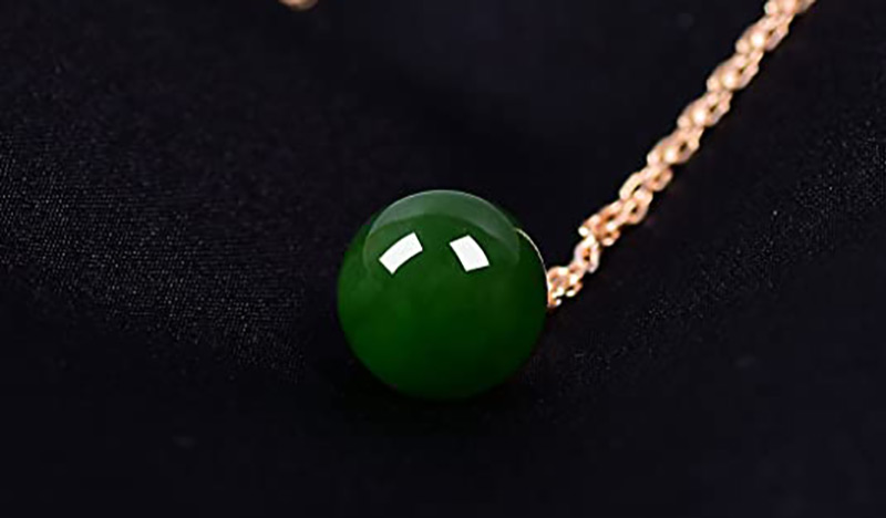 pendentif jade